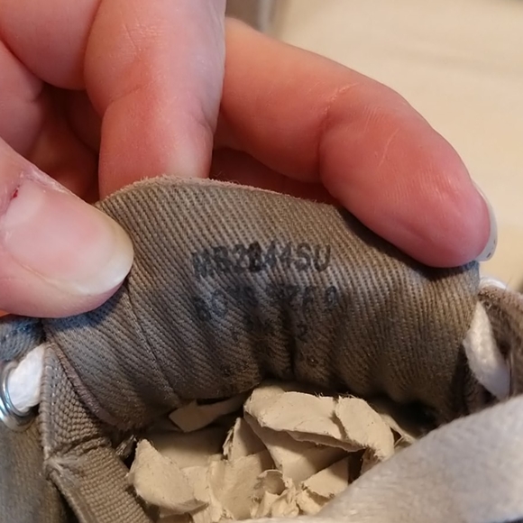 Morgan & Milo GREY STARS suede star sneakers - Picture 7 of 8